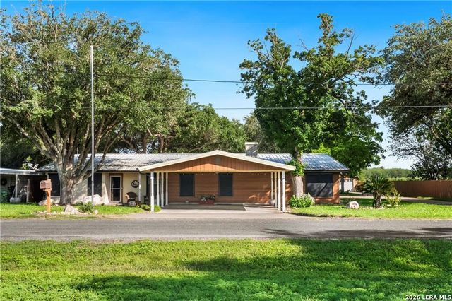 155 Harbor Circle, Mathis, TX 78368