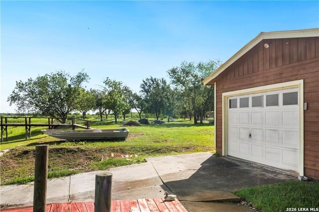 155 Harbor Circle, Mathis, TX 78368
