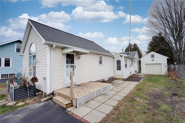 44 Ford Avenue, Gates, NY 14606