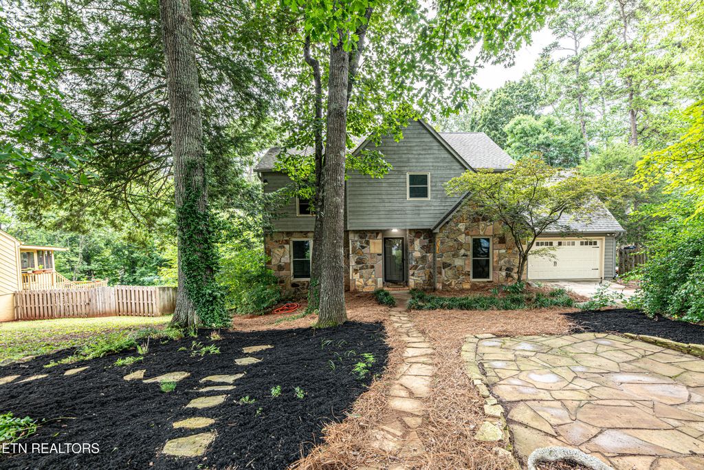 1140 Farrington Drive, Knoxville, TN 37923