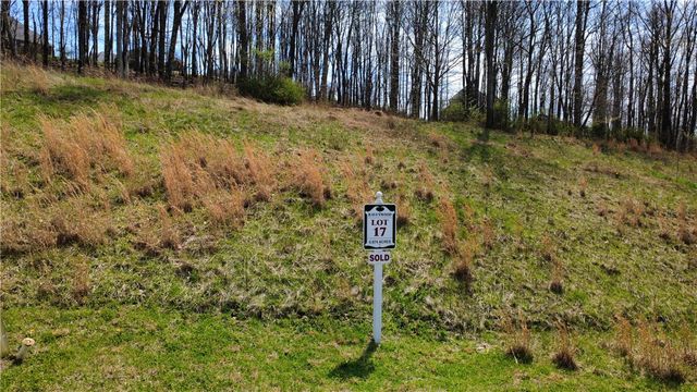 Lot 17 Ravenwood, Hempfield Twp, PA 15601