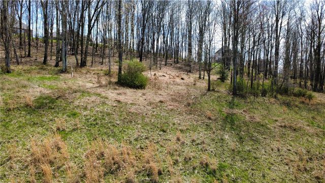 Lot 17 Ravenwood, Hempfield Twp, PA 15601