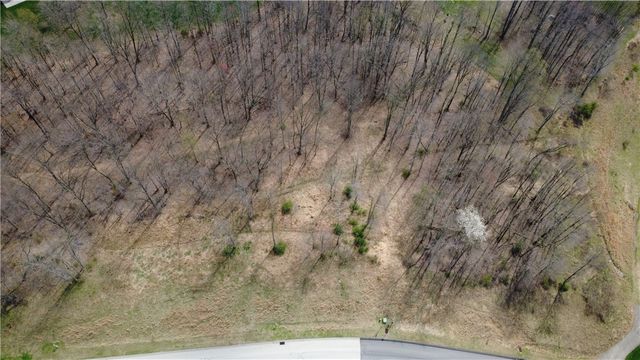 Lot 17 Ravenwood, Hempfield Twp, PA 15601