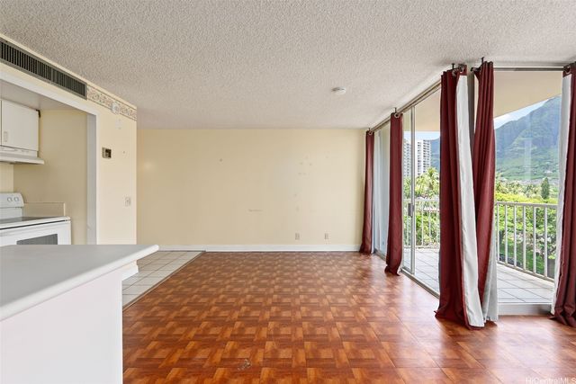 84-680 Kili Drive A704, Waianae, HI 96792
