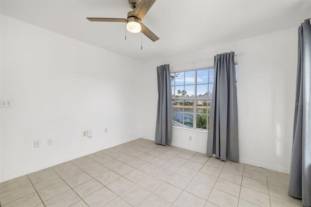 8933 MANOR LOOP 205, Lakewood Ranch, FL 34202