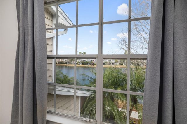 8933 MANOR LOOP 205, Lakewood Ranch, FL 34202