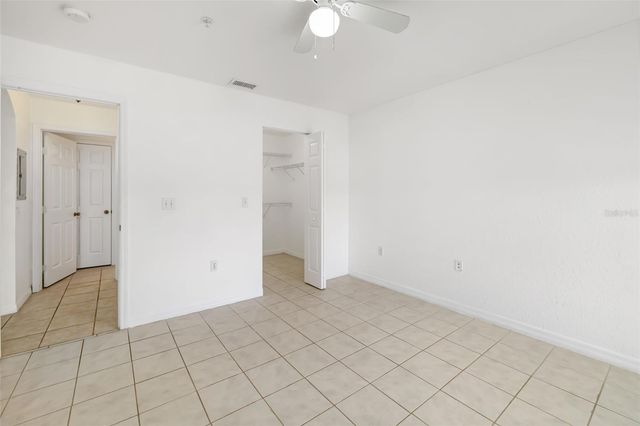 8933 MANOR LOOP 205, Lakewood Ranch, FL 34202