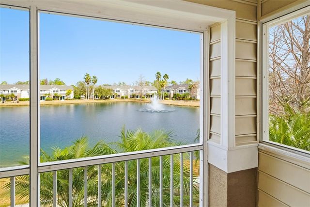 8933 MANOR LOOP 205, Lakewood Ranch, FL 34202