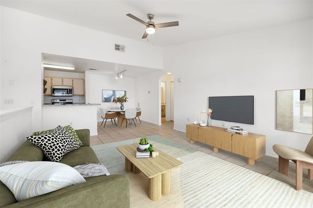 8933 MANOR LOOP 205, Lakewood Ranch, FL 34202