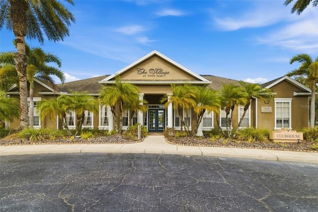 8933 MANOR LOOP 205, Lakewood Ranch, FL 34202