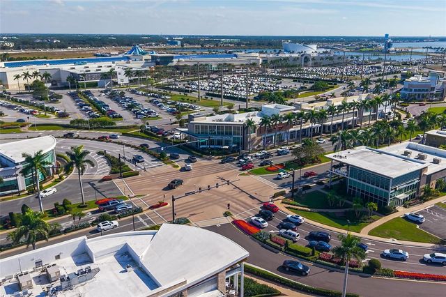 8933 MANOR LOOP 205, Lakewood Ranch, FL 34202