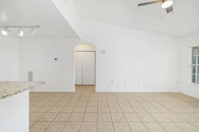 8933 MANOR LOOP 205, Lakewood Ranch, FL 34202