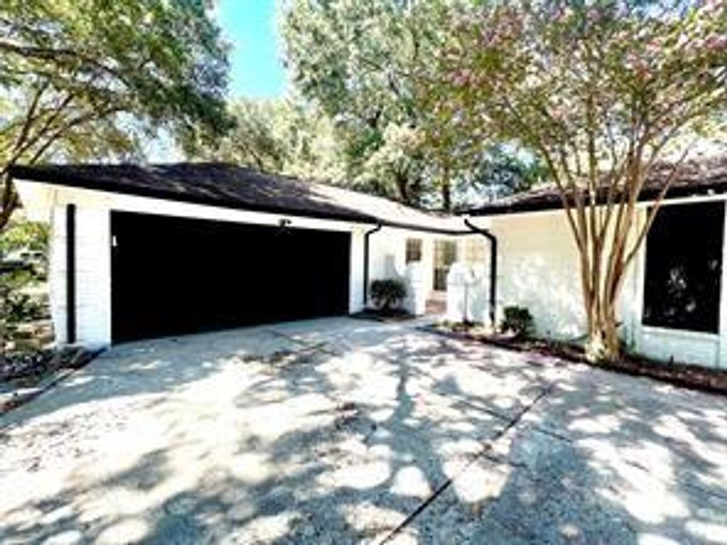 2719 Tinechester Drive, Houston, TX 77339
