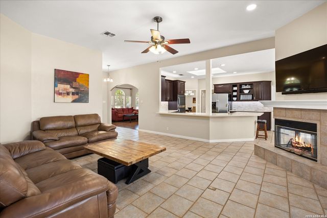 29705 SADDLEBACK CIR, Fair Oaks Ranch, TX 78015