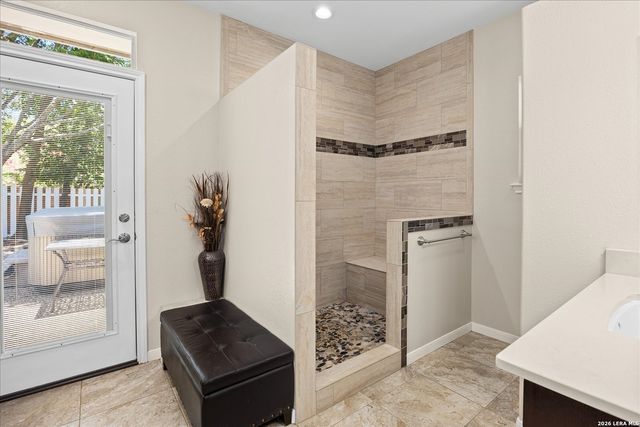 29705 SADDLEBACK CIR, Fair Oaks Ranch, TX 78015