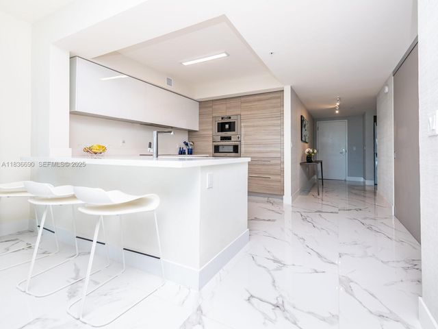 300 Sunny Isles Boulevard 51605, Sunny Isles Beach, FL 33160
