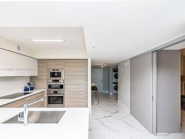 300 Sunny Isles Boulevard 51605, Sunny Isles Beach, FL 33160