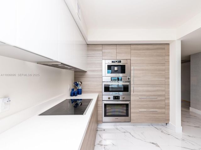 300 Sunny Isles Boulevard 51605, Sunny Isles Beach, FL 33160