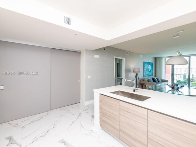 300 Sunny Isles Boulevard 51605, Sunny Isles Beach, FL 33160