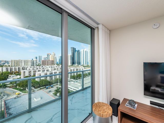 300 Sunny Isles Boulevard 51605, Sunny Isles Beach, FL 33160