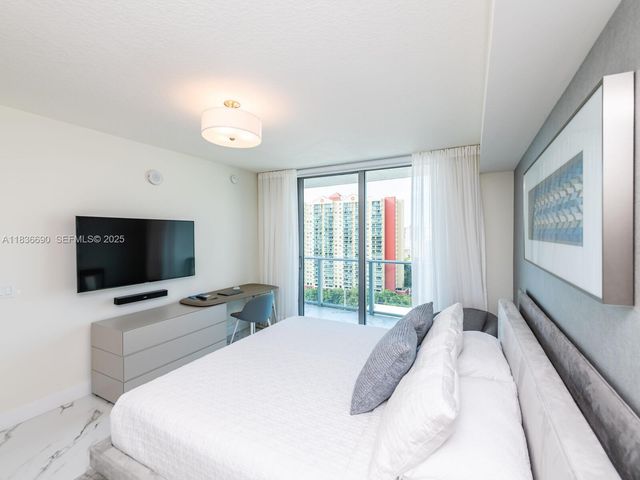 300 Sunny Isles Boulevard 51605, Sunny Isles Beach, FL 33160