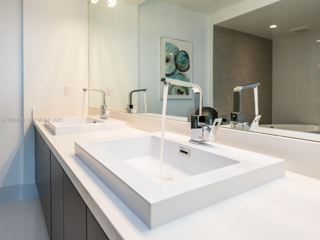 300 Sunny Isles Boulevard 51605, Sunny Isles Beach, FL 33160
