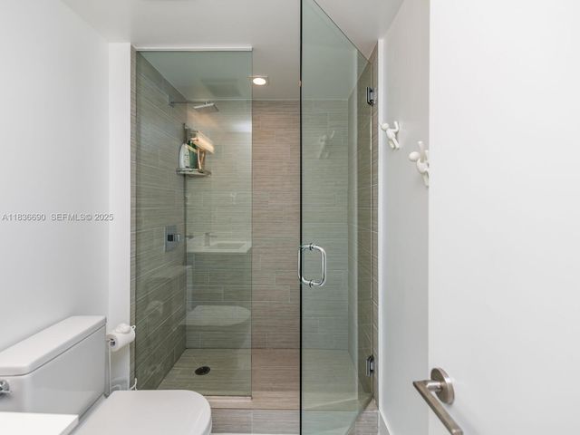 300 Sunny Isles Boulevard 51605, Sunny Isles Beach, FL 33160
