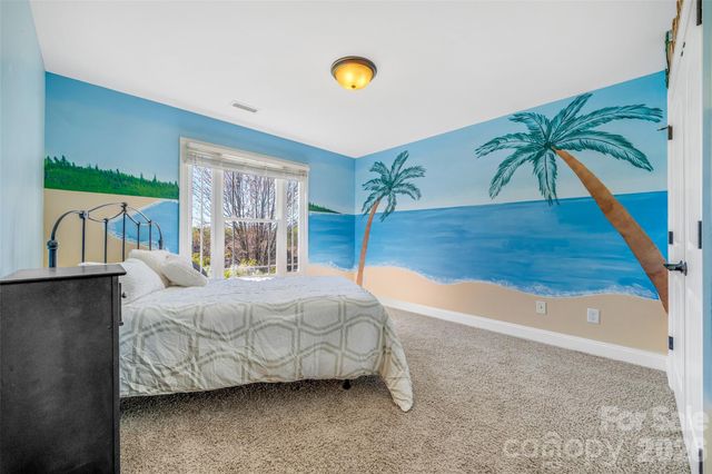 5873 Bakers Point, Hickory, NC 28602