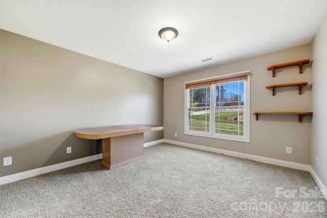 5873 Bakers Point, Hickory, NC 28602