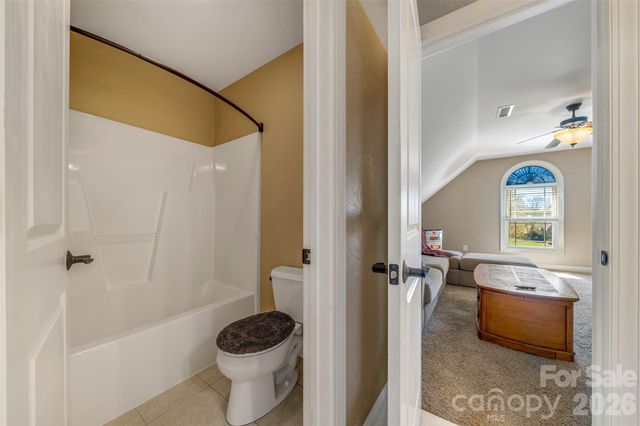 5873 Bakers Point, Hickory, NC 28602