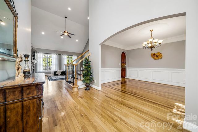 5873 Bakers Point, Hickory, NC 28602