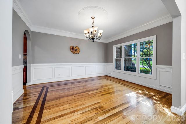 5873 Bakers Point, Hickory, NC 28602