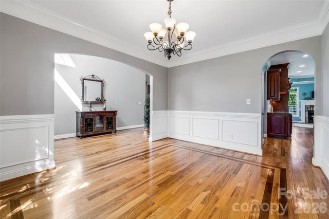 5873 Bakers Point, Hickory, NC 28602