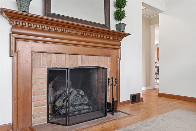 2621 Milford Dr, Bethel Park, PA 15102
