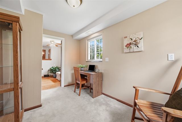 2621 Milford Dr, Bethel Park, PA 15102