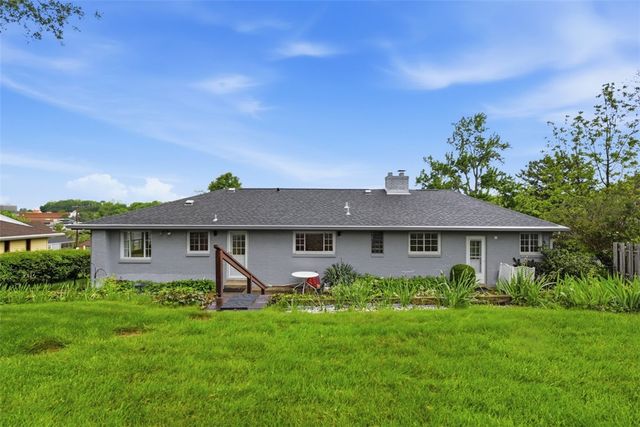2621 Milford Dr, Bethel Park, PA 15102
