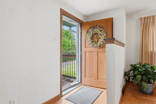 2621 Milford Dr, Bethel Park, PA 15102