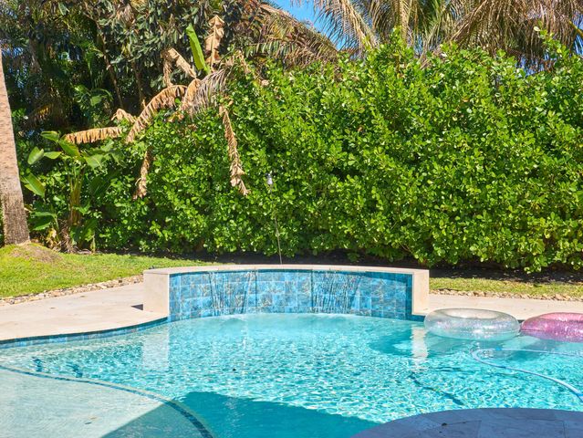 359 Church Road, Tequesta, FL 33469