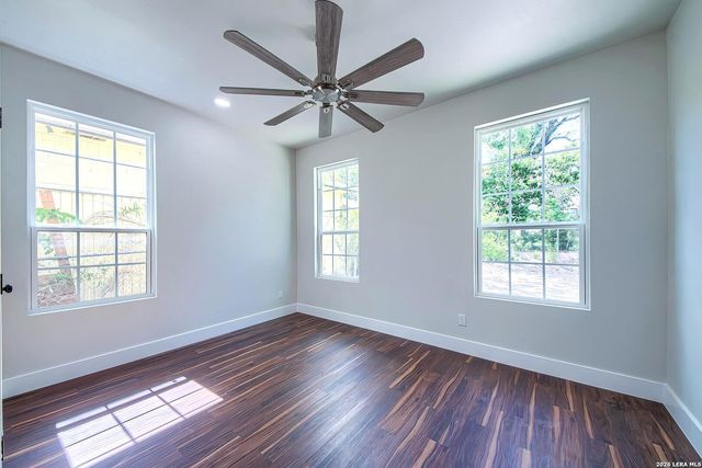 823 W French Place, San Antonio, TX 78212