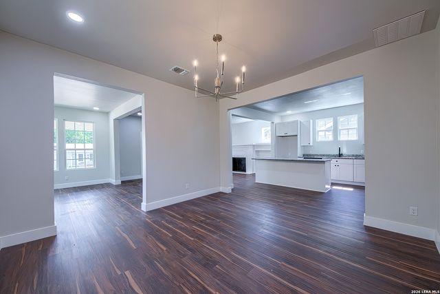 823 W French Place, San Antonio, TX 78212