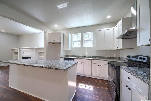 823 W French Place, San Antonio, TX 78212