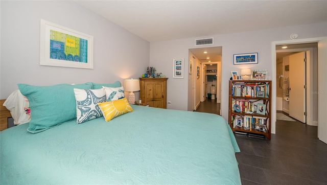707 S GULFSTREAM AVENUE 602, Sarasota, FL 34236