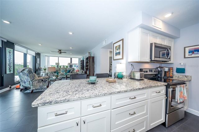 707 S GULFSTREAM AVENUE 602, Sarasota, FL 34236
