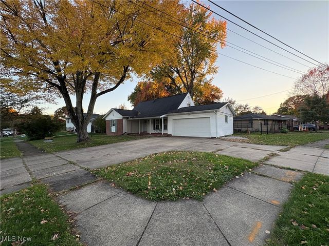 522 Eric Drive, Tallmadge, OH 44278