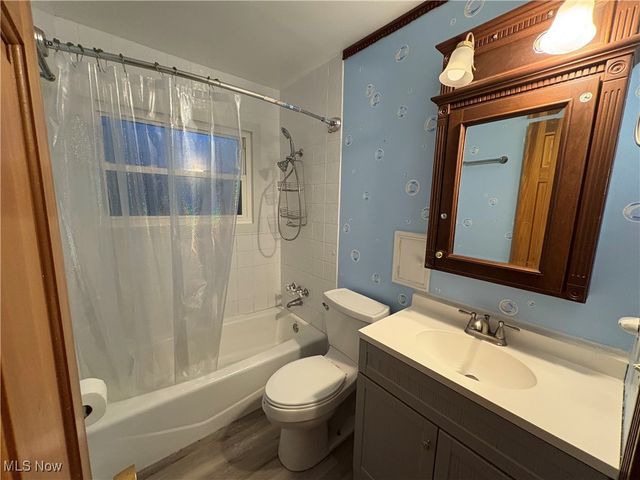 522 Eric Drive, Tallmadge, OH 44278