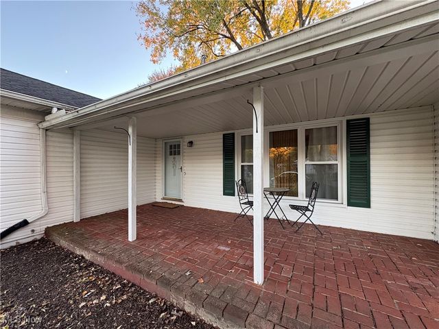 522 Eric Drive, Tallmadge, OH 44278