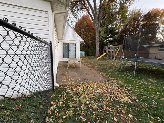 522 Eric Drive, Tallmadge, OH 44278