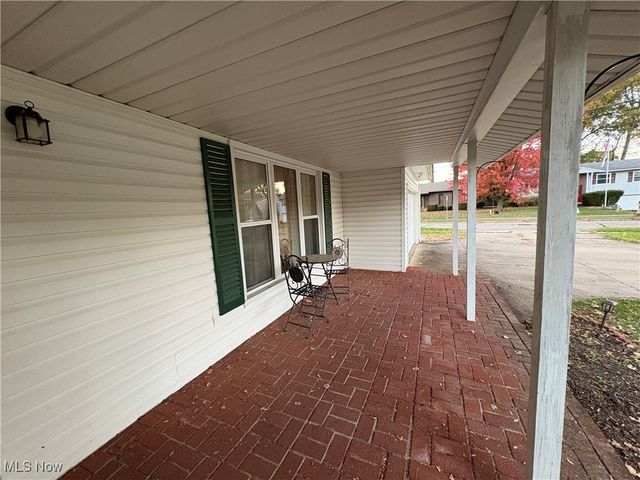 522 Eric Drive, Tallmadge, OH 44278