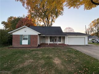 522 Eric Drive, Tallmadge, OH 44278