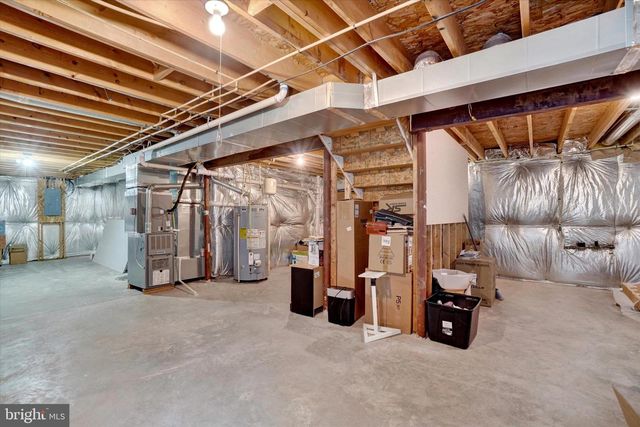 1366 ASTER DR, York, PA 17408